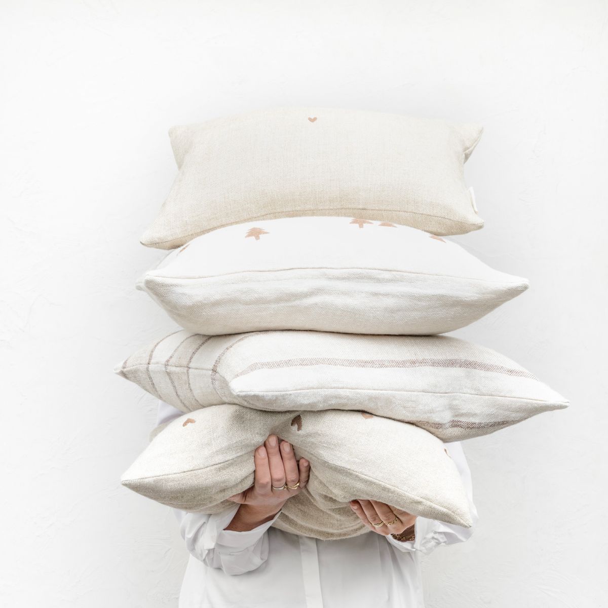 BASTION COLLECTIONS Kissen Light Naturel - Little Heart in Brown