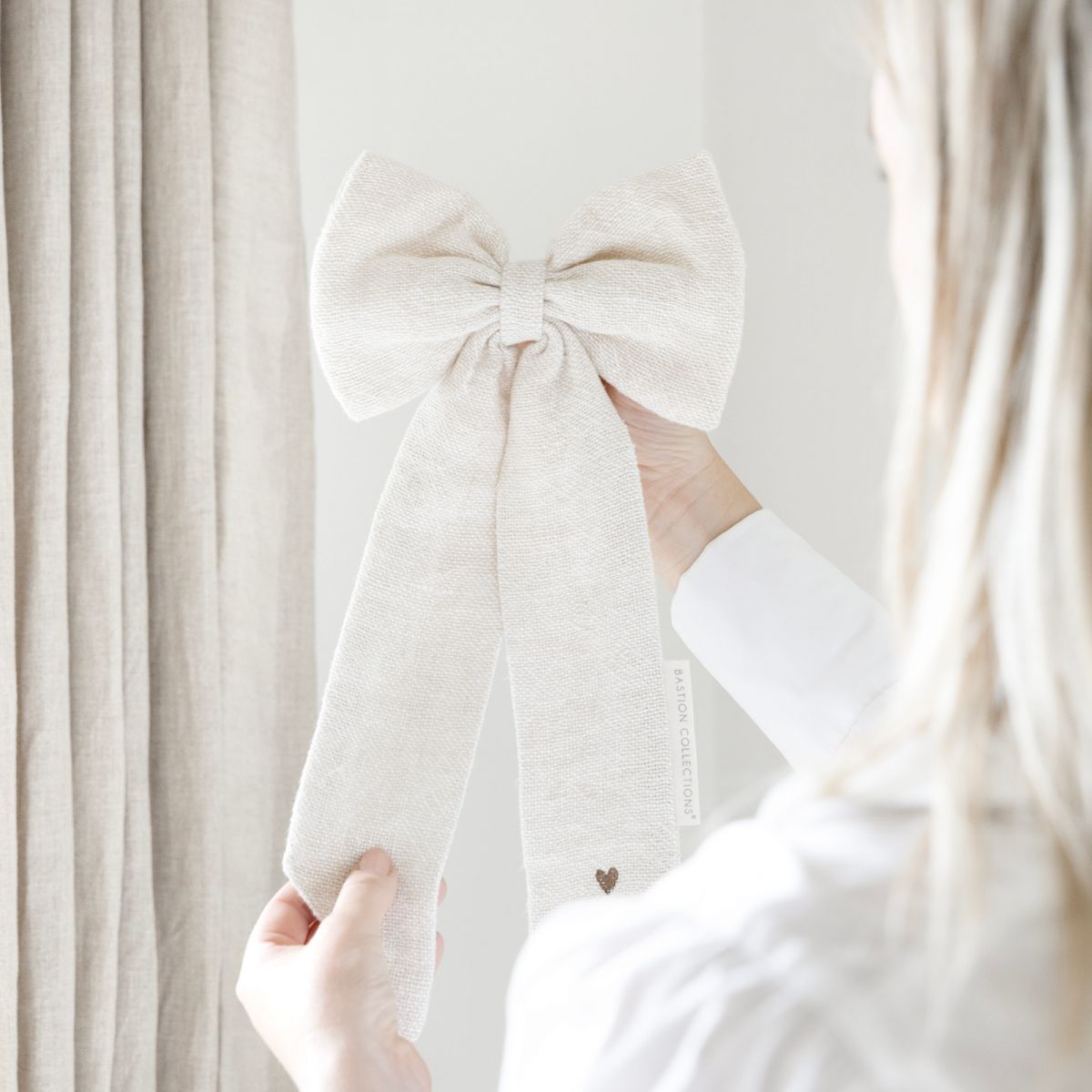 BASTION COLLECTIONS Bow Medium Light Naturel - Schleife