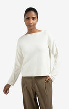 Lade das Bild in den Galerie-Viewer, YAYA Pullover mit U-Boot Ausschnitt offwhite
