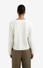 Lade das Bild in den Galerie-Viewer, YAYA Pullover mit U-Boot Ausschnitt offwhite
