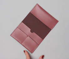 Lade das Bild in den Galerie-Viewer, by B+K Passport Cover Check me out
