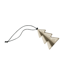 Lade das Bild in den Galerie-Viewer, DBKD Hanging Winter Tree in 3 Farben
