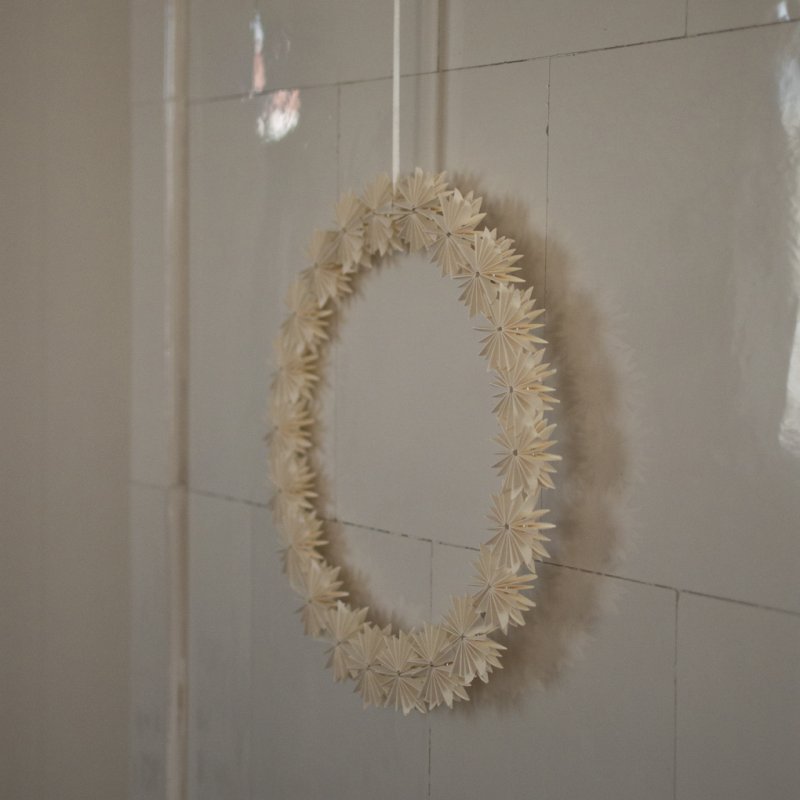 DBKD Paper Flake Wreath