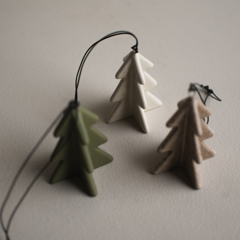 DBKD Hanging Winter Tree in 3 Farben