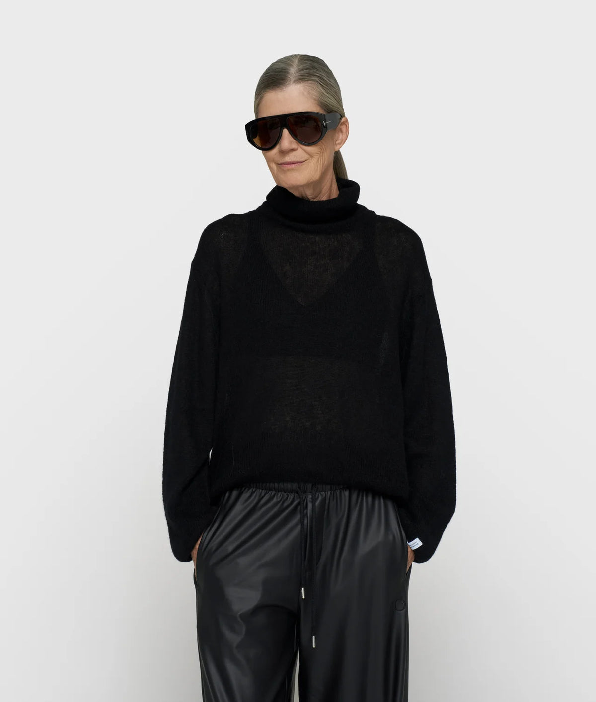 10DAYS AMSTERDAM Turtleneck Thin Knit Sweater Black