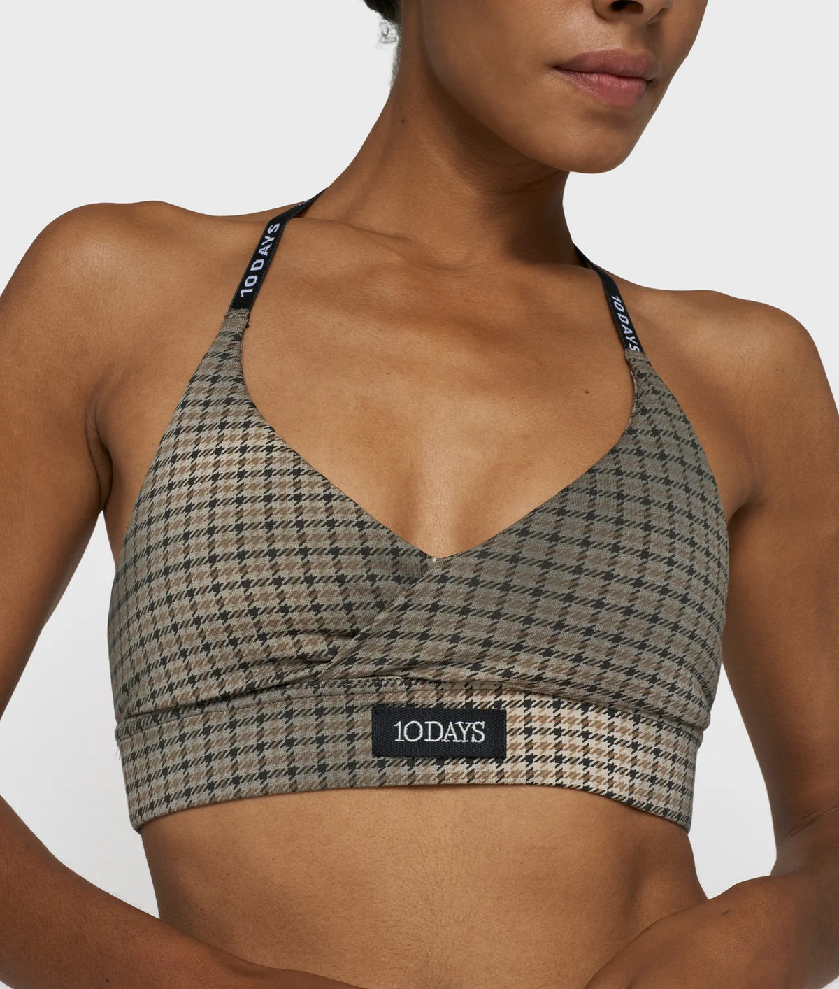 10 DAYS AMSTERDAM The Bar Bra Check