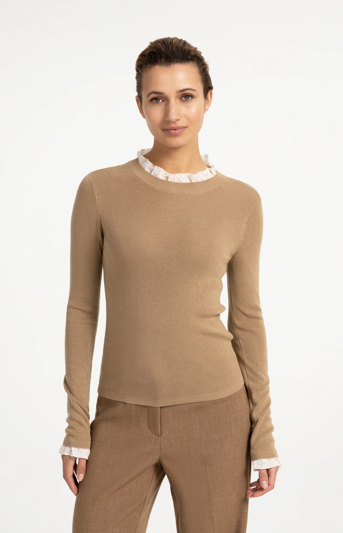 YAYA Strickoberteil mit Rippstruktur und Rüschendetails