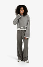 Lade das Bild in den Galerie-Viewer, YAYA Strickpullover mit Linien Taupe
