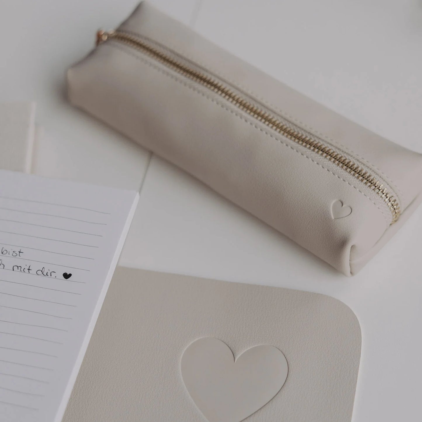 EULENSCHNITT Federtasche Herz Taupe