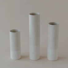Lade das Bild in den Galerie-Viewer, EULENSCHNITT Vase Love in 2 Größen
