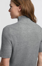 Lade das Bild in den Galerie-Viewer, YAYA Gerippter Kurzarm Rollkragenpullover Grey
