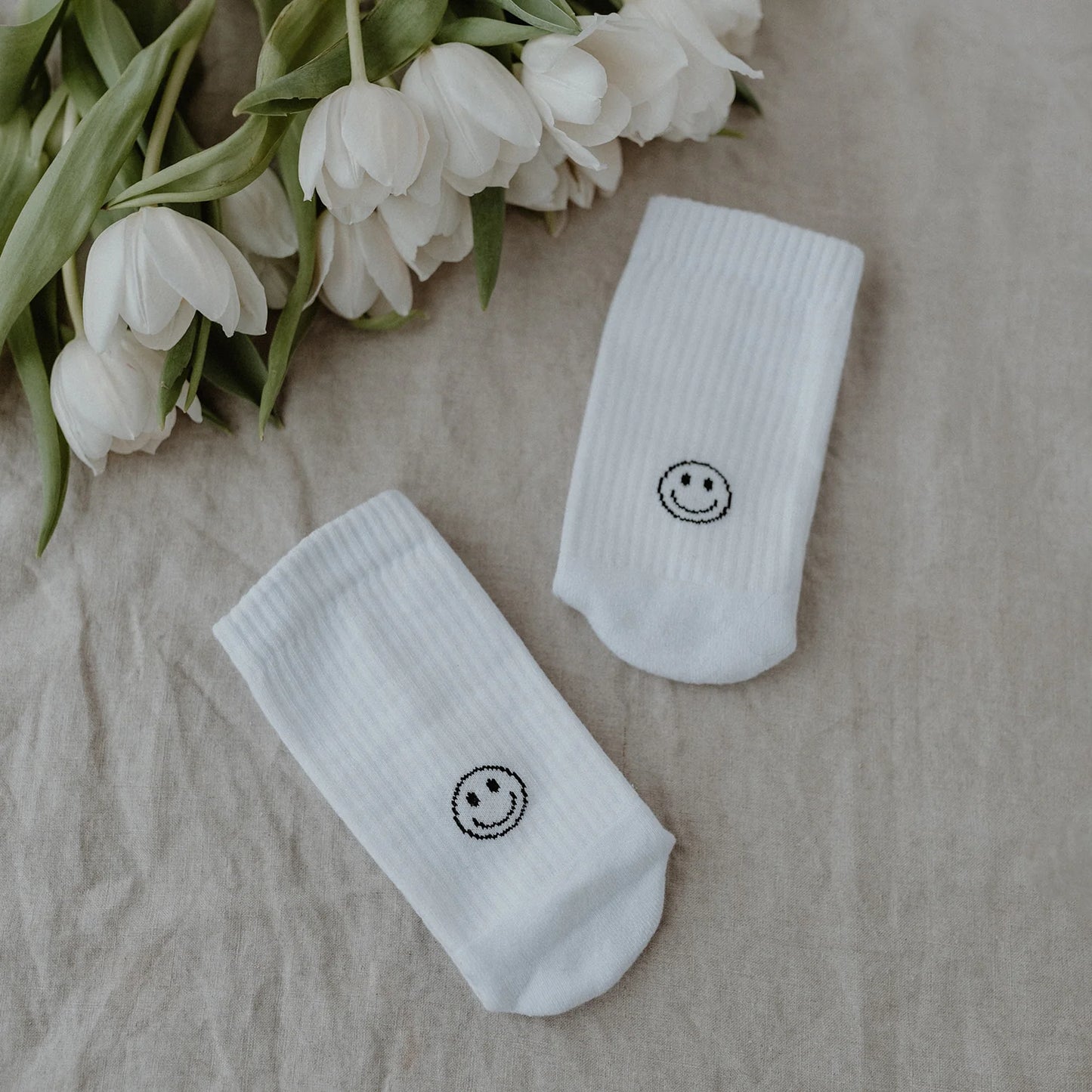 EULENSCHNITT Socken Smiley weiß