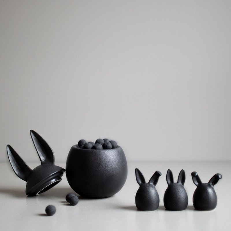 DBKD Triplets Cast Iron - Kleine Hasen im 3-er Set