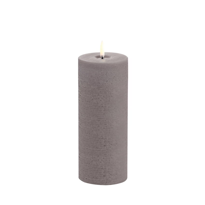 UYUNI Stumpenkerze 20,3 cm mit Timer Sandstone