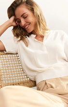 Lade das Bild in den Galerie-Viewer, YAYA Gewebtes Polohemd mit geripptem Saum Offwhite
