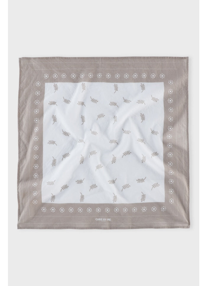CARE BY ME Wheat Scarf - Voile Schal White/ Sand Print