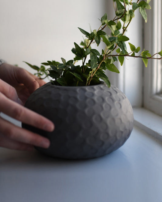 STOREFACTORY Runsten Vase dark grey