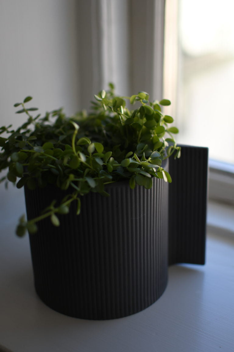 STOREFACTORY Vassunda Blumentopf dark grey
