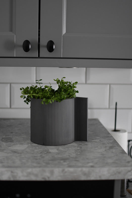 STOREFACTORY Vassunda Blumentopf dark grey