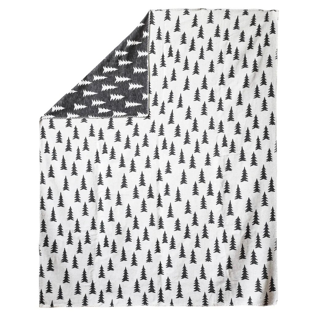 FINE LITTLE DAY Jacquarddecke Gran mit Tannenmotiv