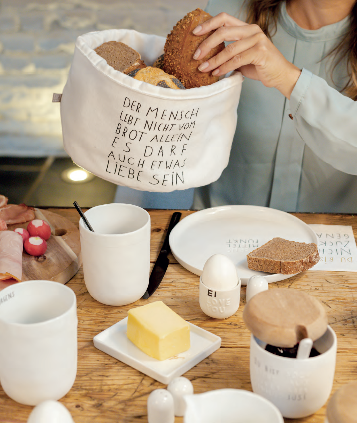RAEDER DESIGN Brotkorb - Der Mensch lebt nicht von Brot allein