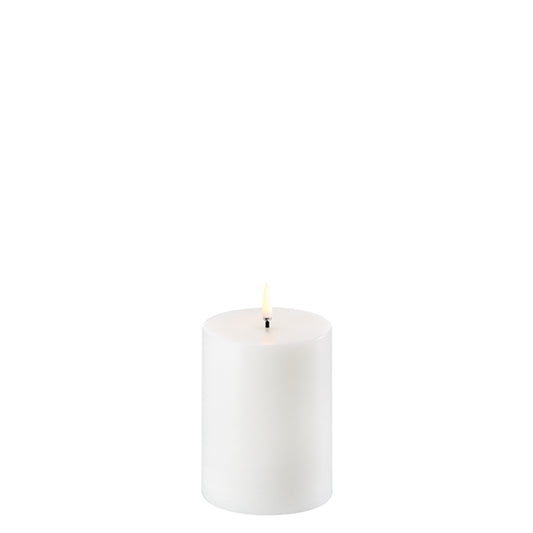 UYUNI Stumpenkerze 10 cm mit Timer Nordic White