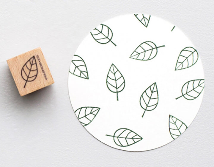 PERLENFISCHER Stempel Blatt Outline