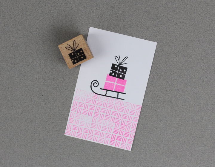PERLENFISCHER Stempel B073- Kleines Geschenk mit Schleife