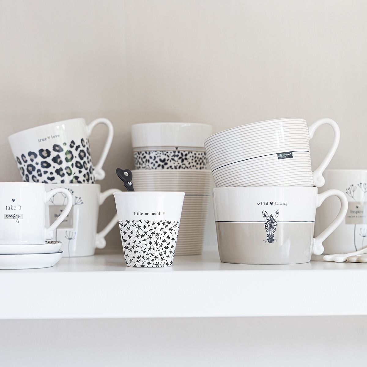BASTION COLLECTIONS Tasse Streifen Happy