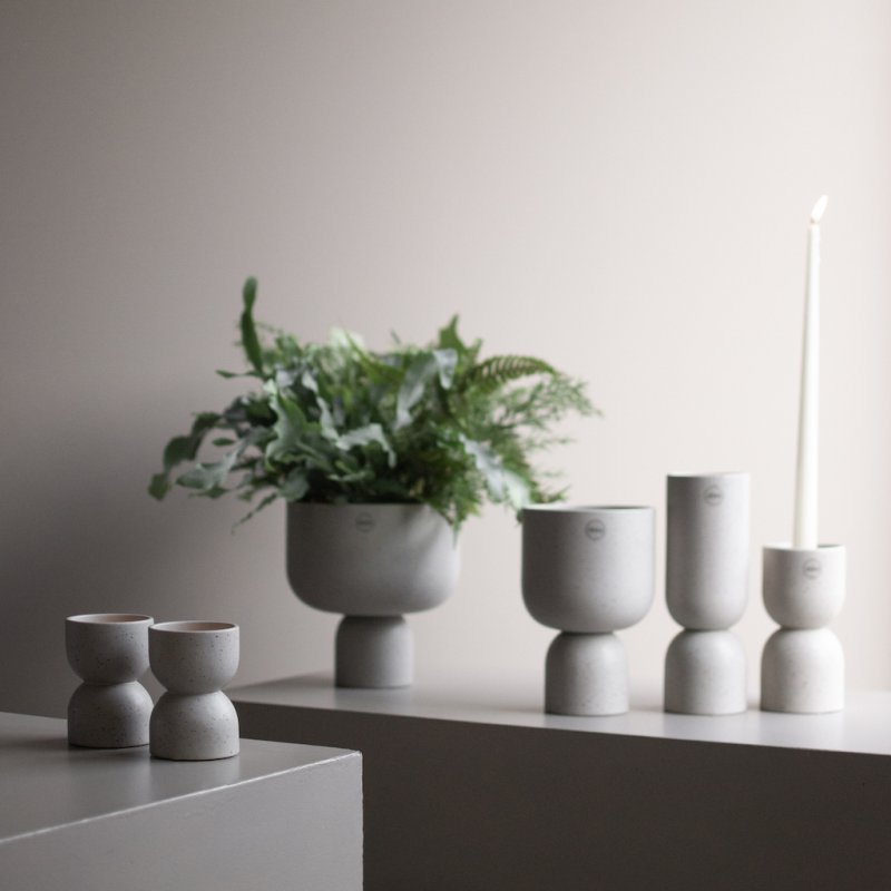 DBKD Post Vase Mole Dot