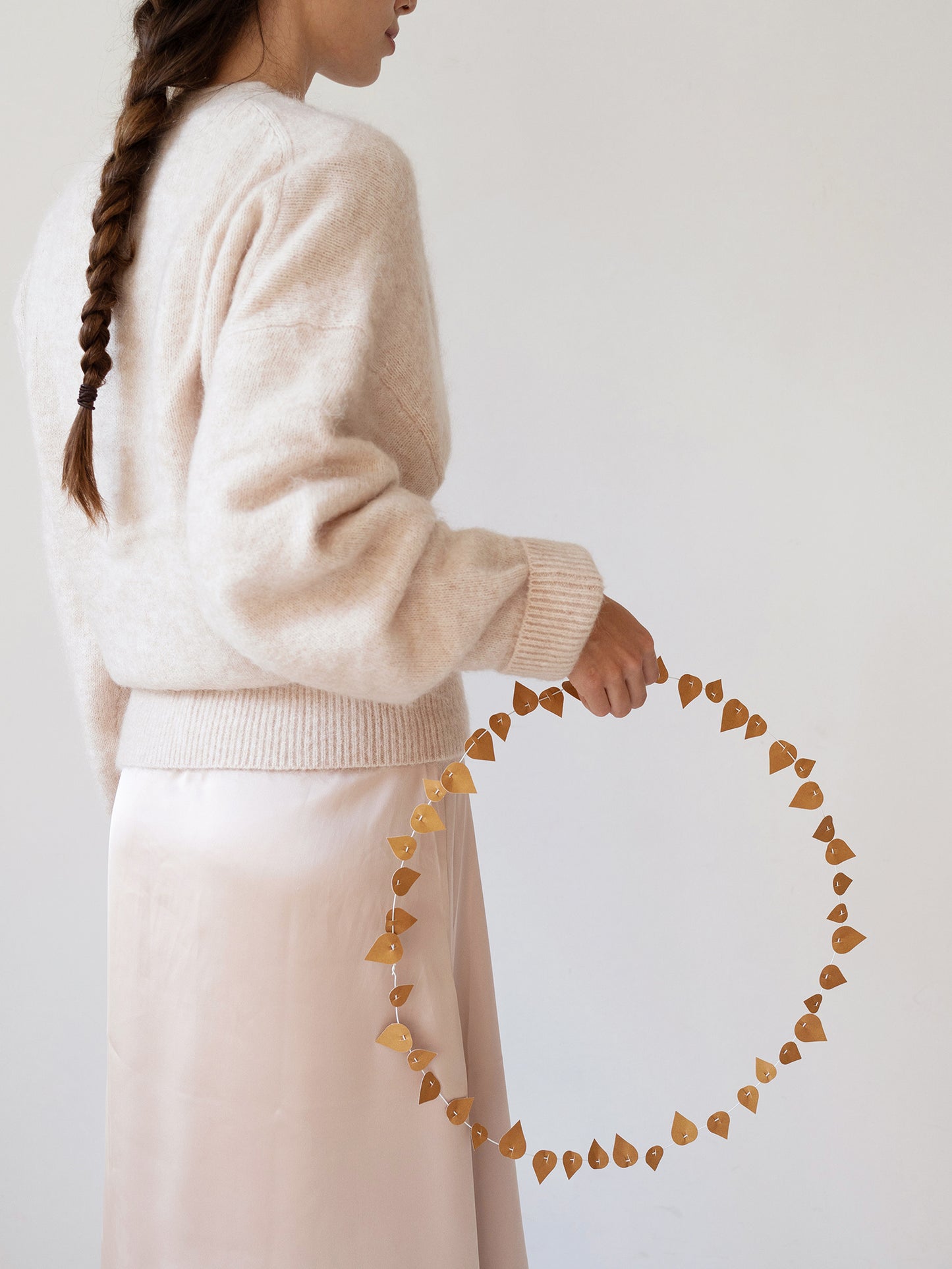 JURIANNE MATTER Kranz Leaves Ochre